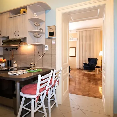 Beautiful In With 1 Bedrooms And Wifi Apartment Opatija